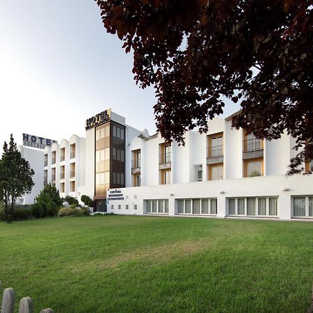 Hotel Villa Blanca Альболоте Екстер'єр фото